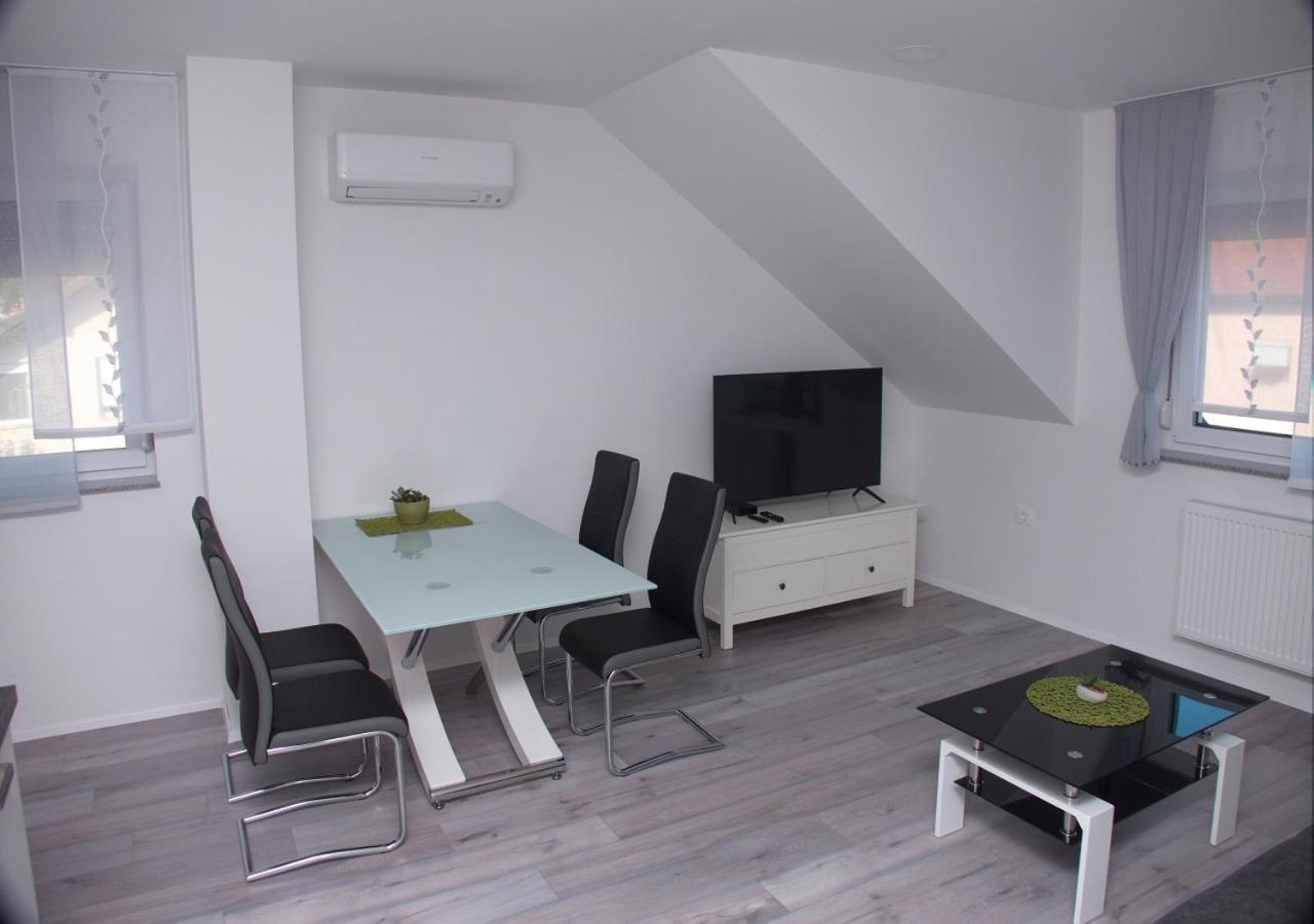 Apartmaji Anita Begunje pri Cerknici Exterior foto